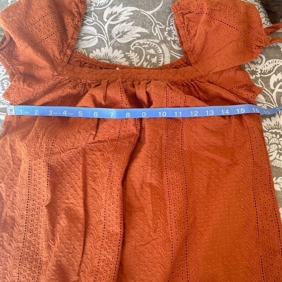 Universal Thread Square Neck Eyelet Short Sleeve Blouse Burnt Orange Size Small - Picture 8 of 9